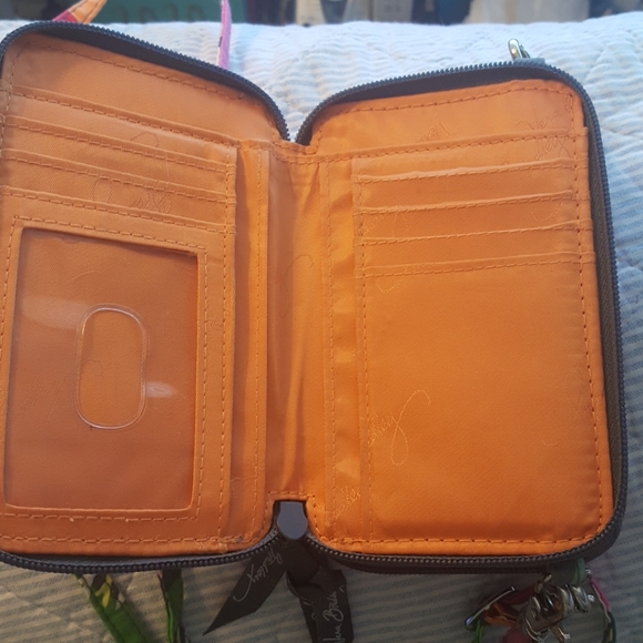 VERA BRADLEY WALLET ON STRING W/STRAP - Picture 4 of 7